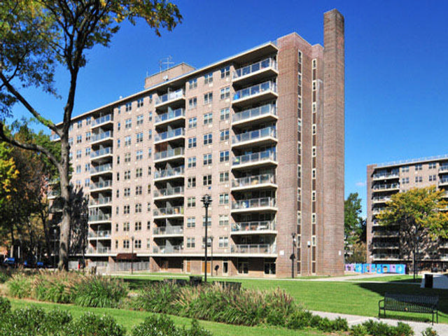  2 BR,  1.00 BTH &nbsp;Condo style home in Brooklyn