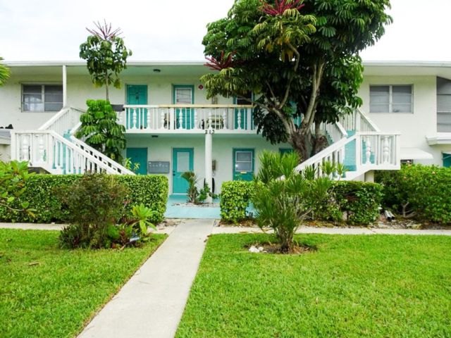  2 BR,  2.00 BTH &nbsp;Condo style home in Boynton Beach