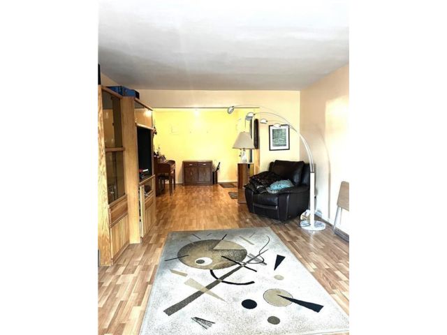  2 BR,  2.00 BTH &nbsp;Co-op style home in Sheepshead Bay