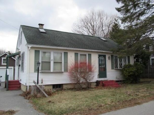  3 BR,  1.50 BTH &nbsp;Cape style home in Searsport