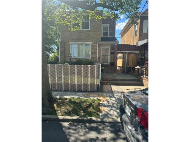  3 BR,  1.50 BTH &nbsp; style home in Rosedale