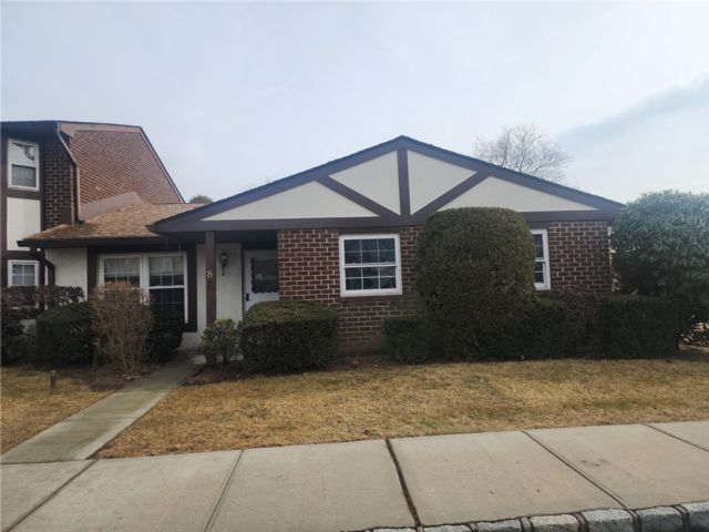 [Deer Park Real Estate, listing number 7111338]