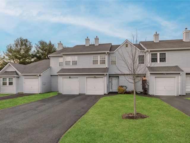 [Port Jefferson Station Real Estate, listing number 7133114]